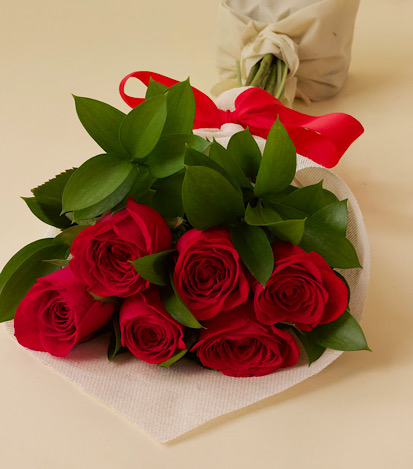  6 rosas y follaje elegante - Flores a Domicilio 2