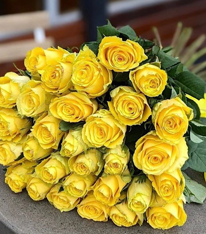 ramo con Rosas  amarillas - Arreglo de flores a domicilio 1
