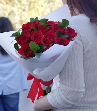 Bouquet con 12 Rosas - Flores a Domicilio