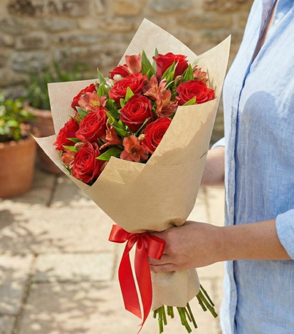 rosas y asltroemerias a domicilio