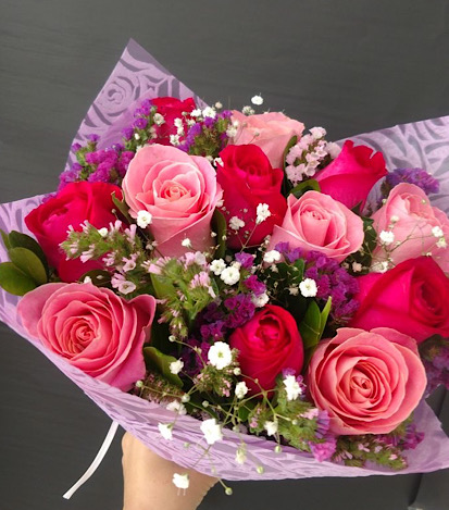Bouquet con 12 Rosas - Flores a Domicilio