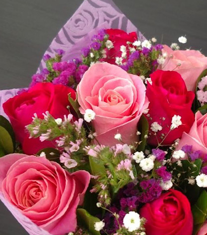Bouquet con 12 Rosas - Flores a Domicilio 1